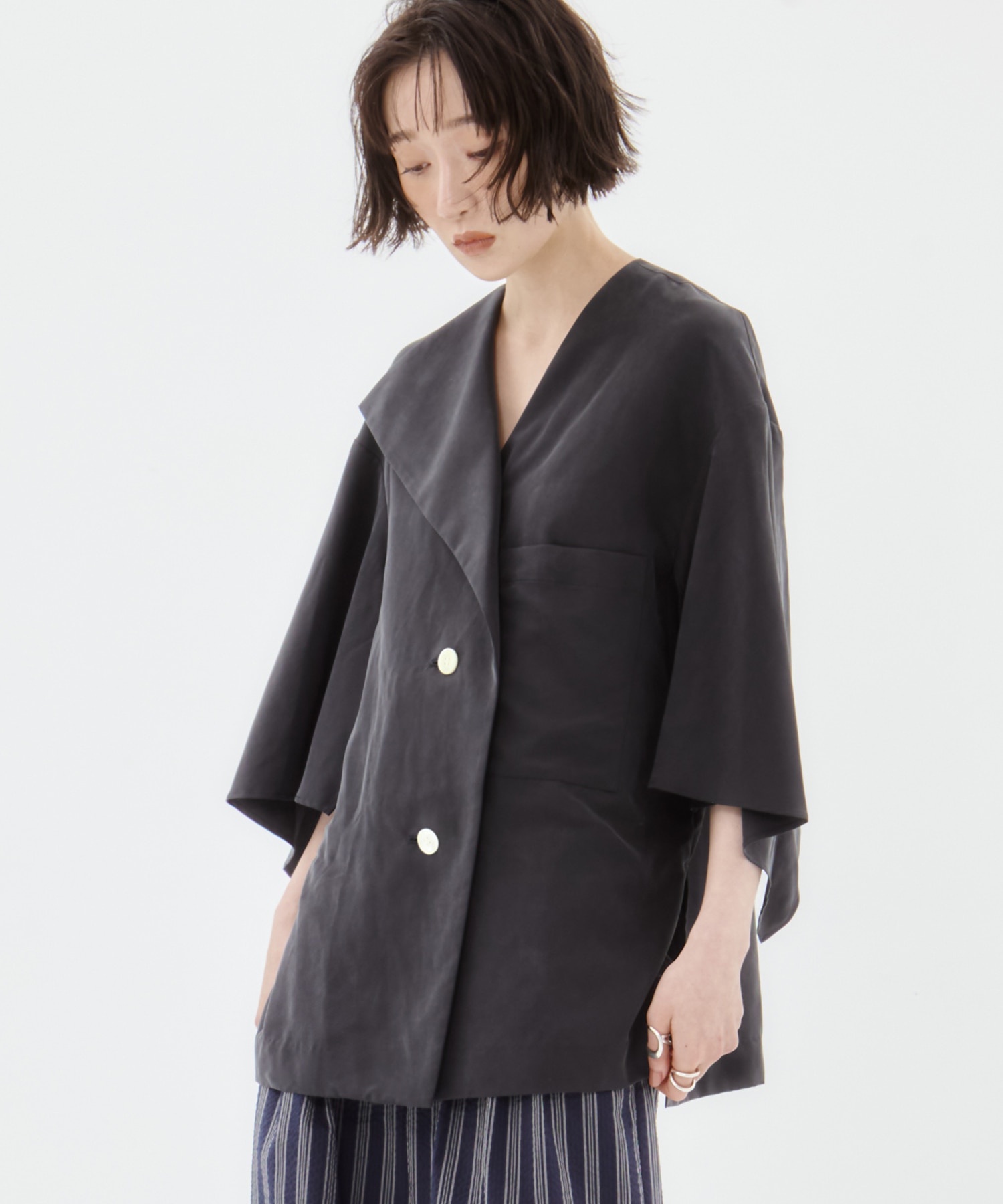 Liese panel sleeve shirt BK