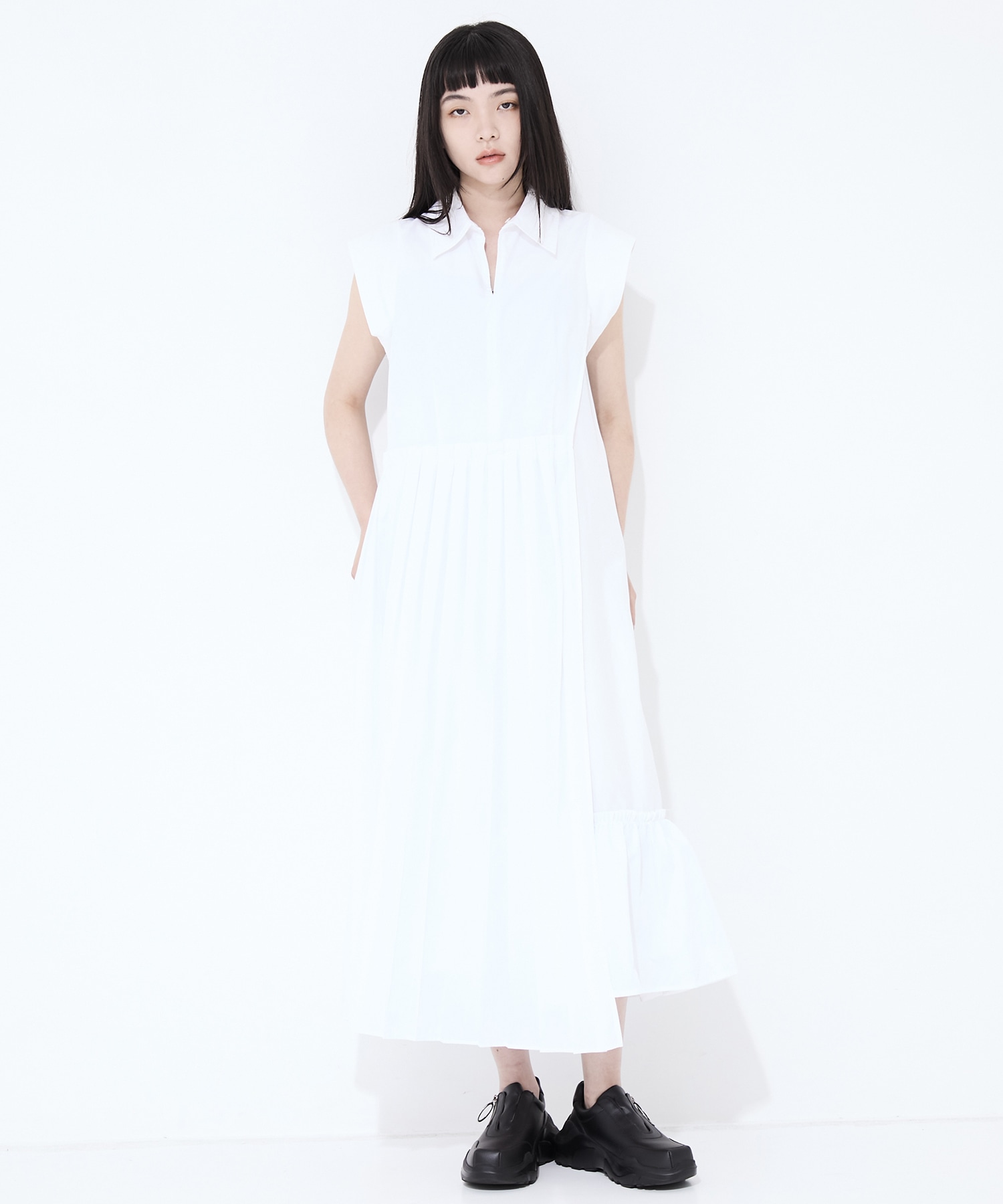 Asymmetry pleats one-piece