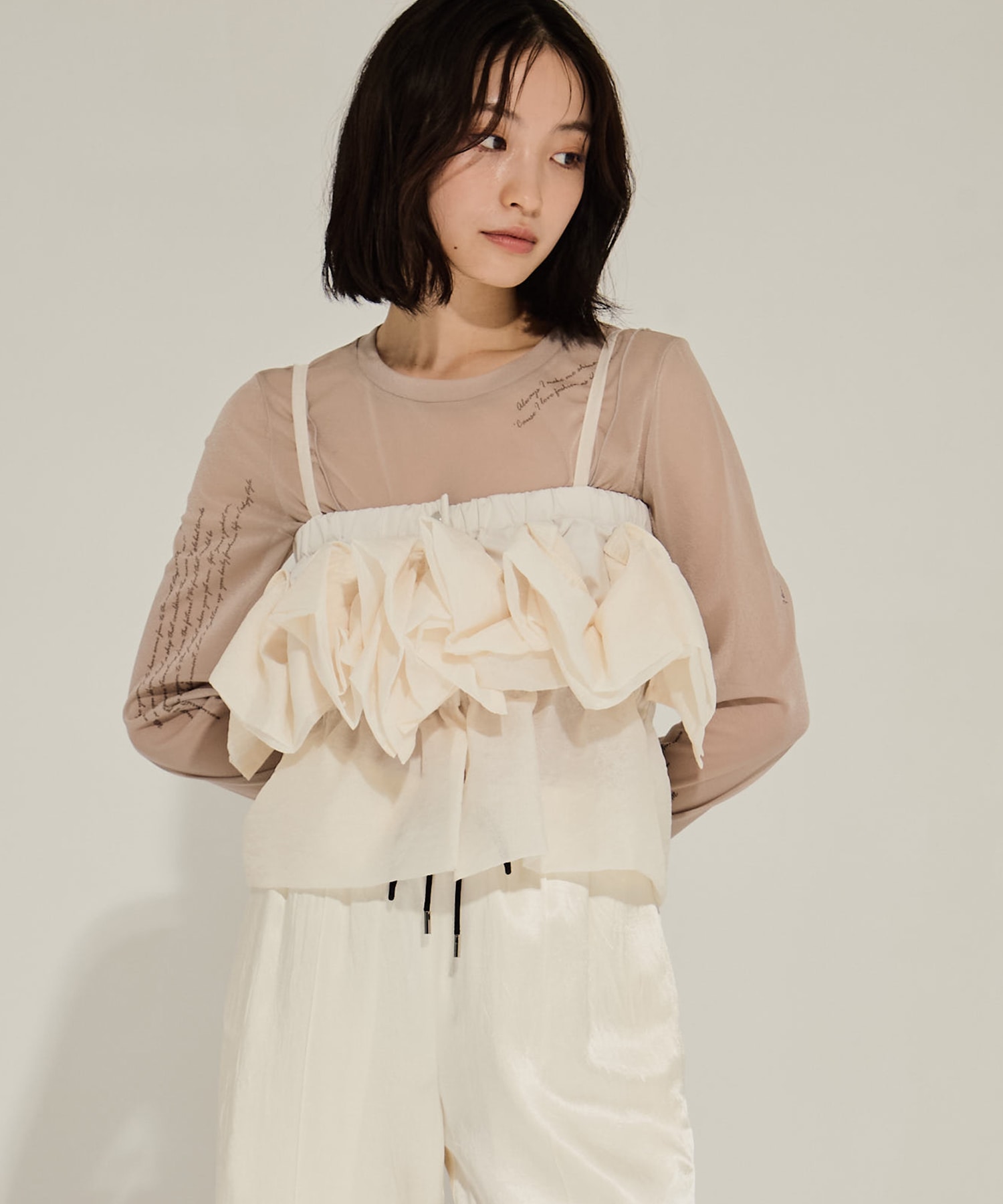 別注frower frill vest