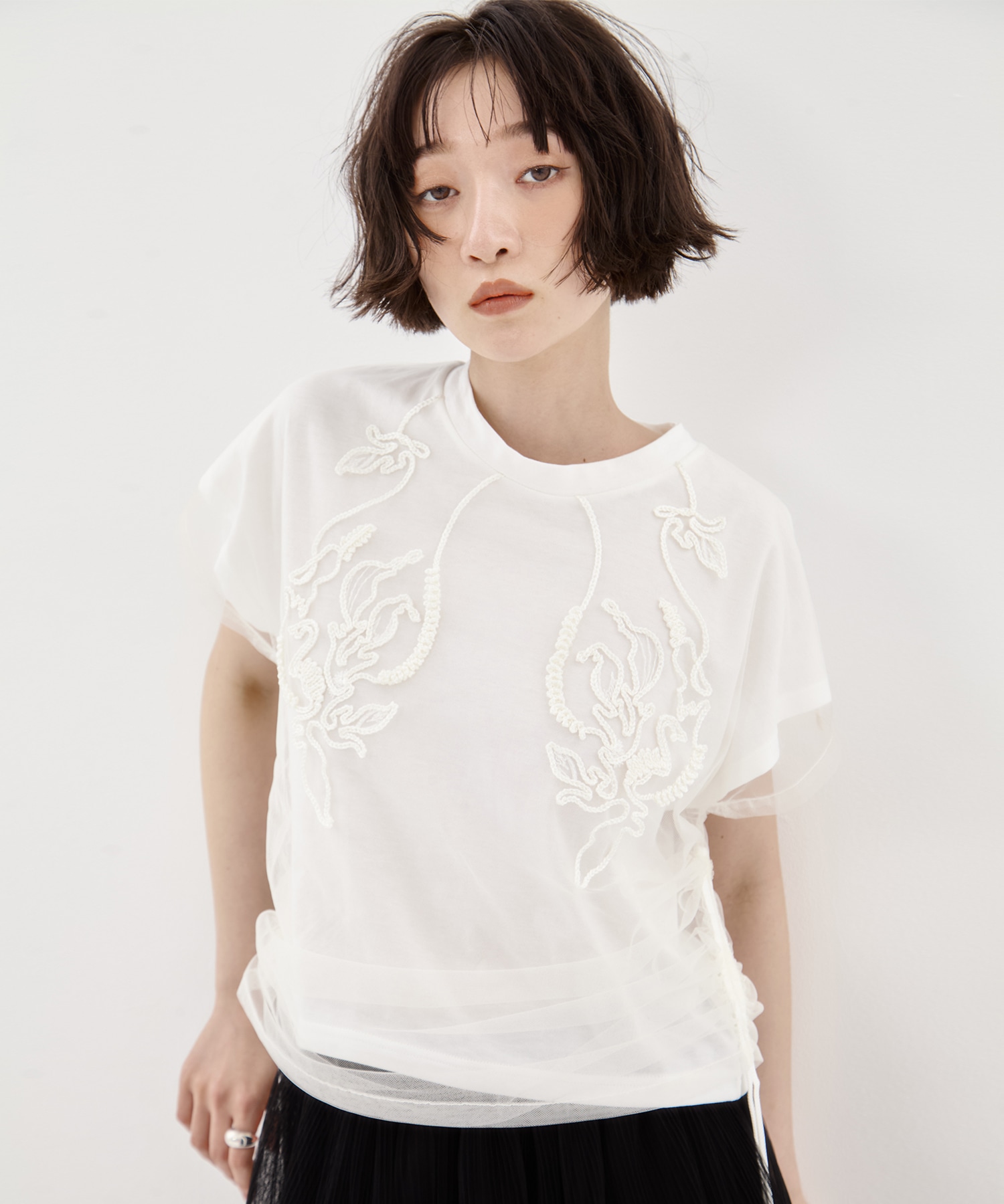 EX.embroidered tulle layered tops