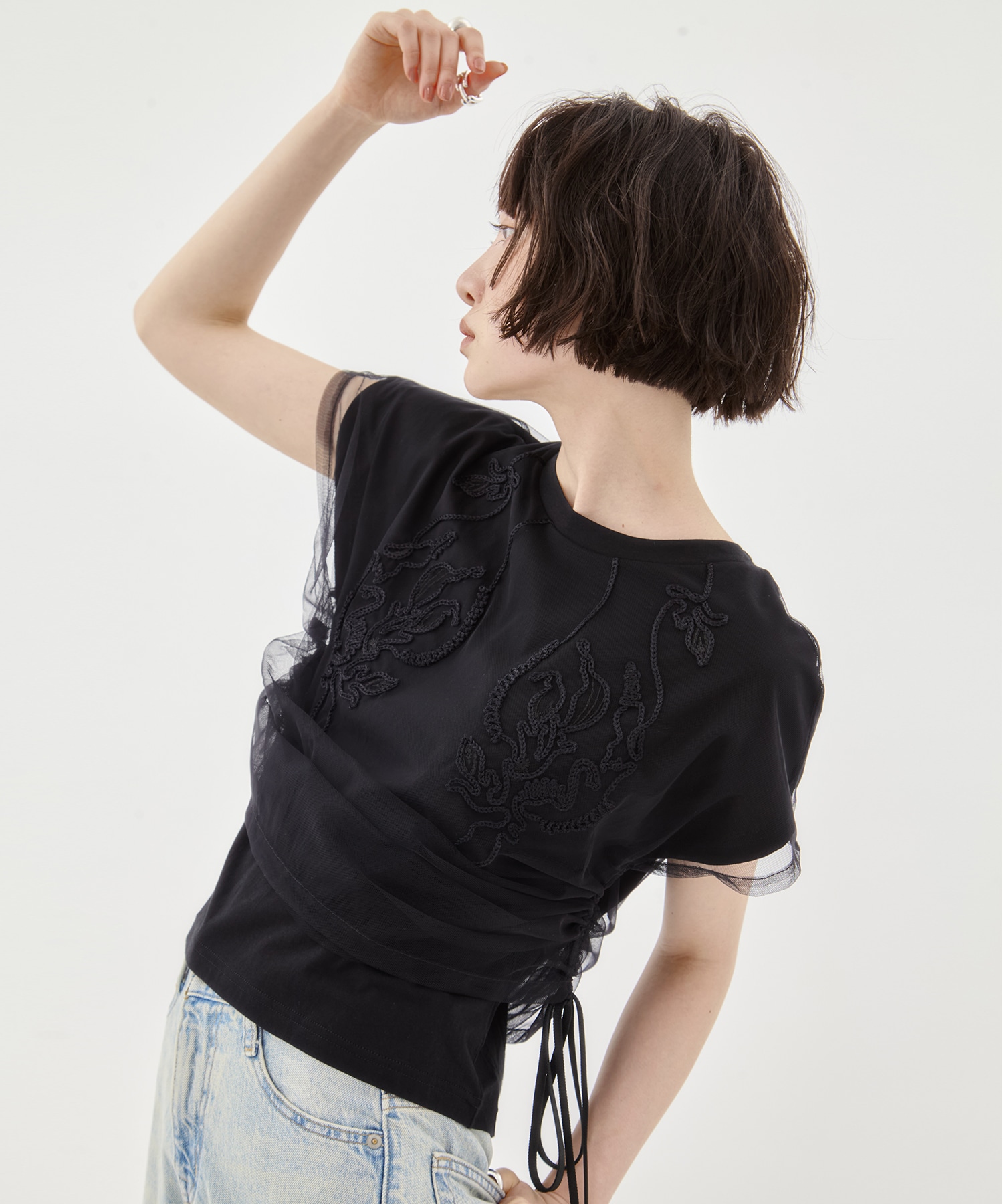 EX.embroidered tulle layered tops