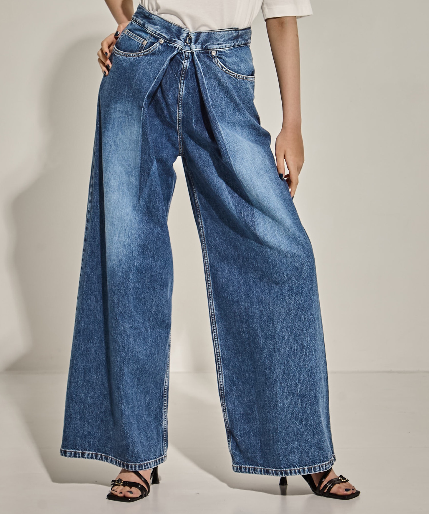WASHED DENIM WIDE PANTS (SHORT LENGTH)