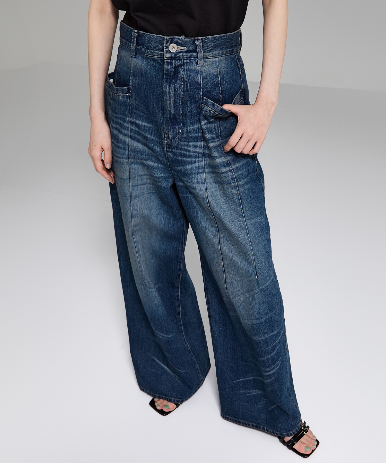 Tucked Wide Leg Jeans