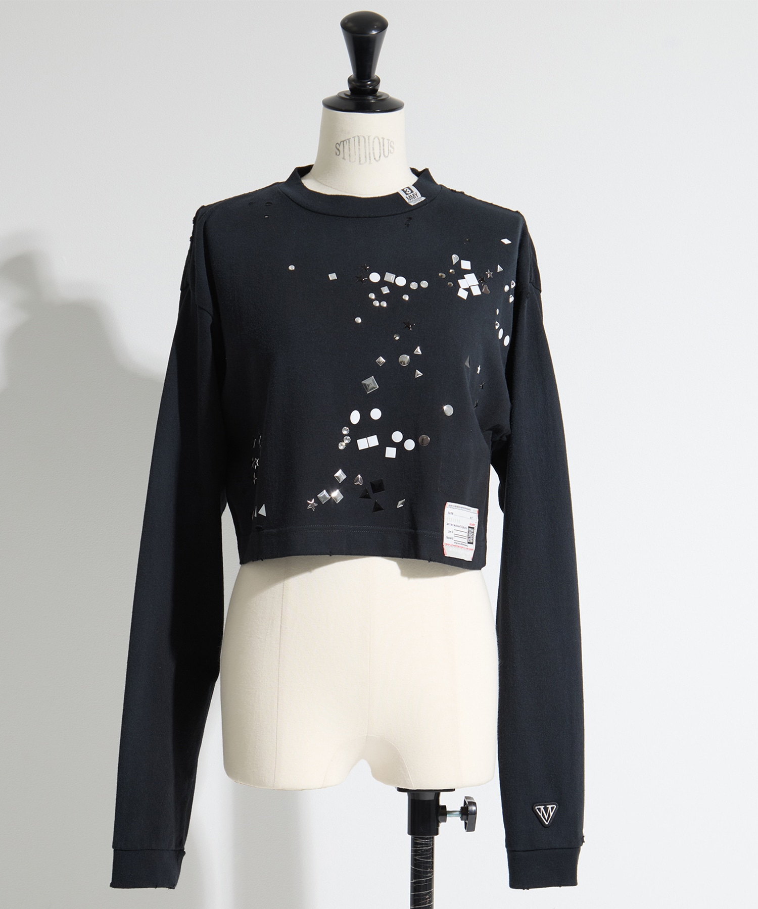 EMBELLISHED DISTRESSED LONG SLEEVES MINI TEE