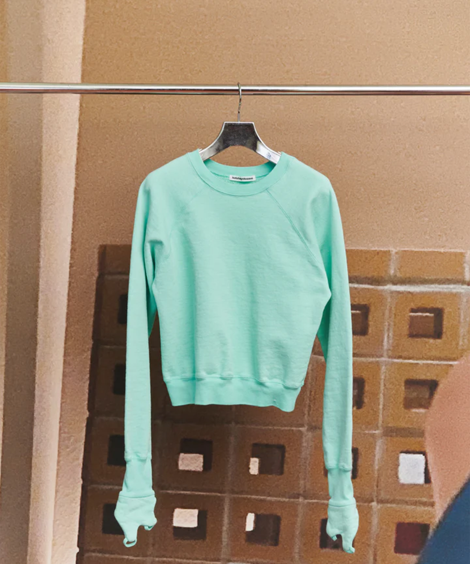HEAVYWEIGHT CUFF-GLOVE TOP
