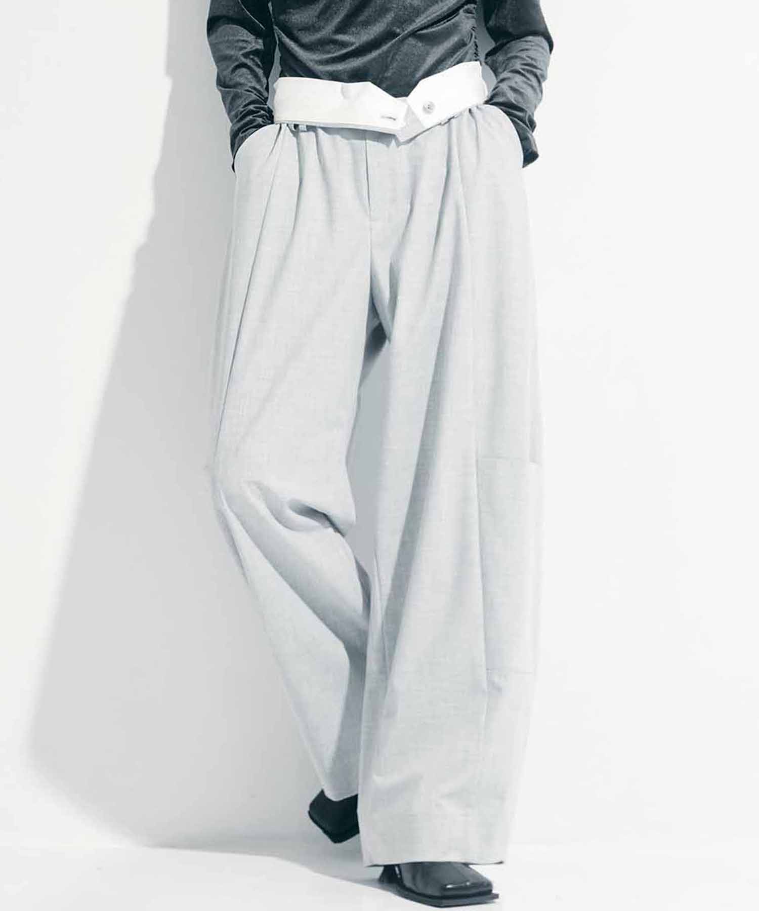 Soft Barrel Leg Cargo Trousers