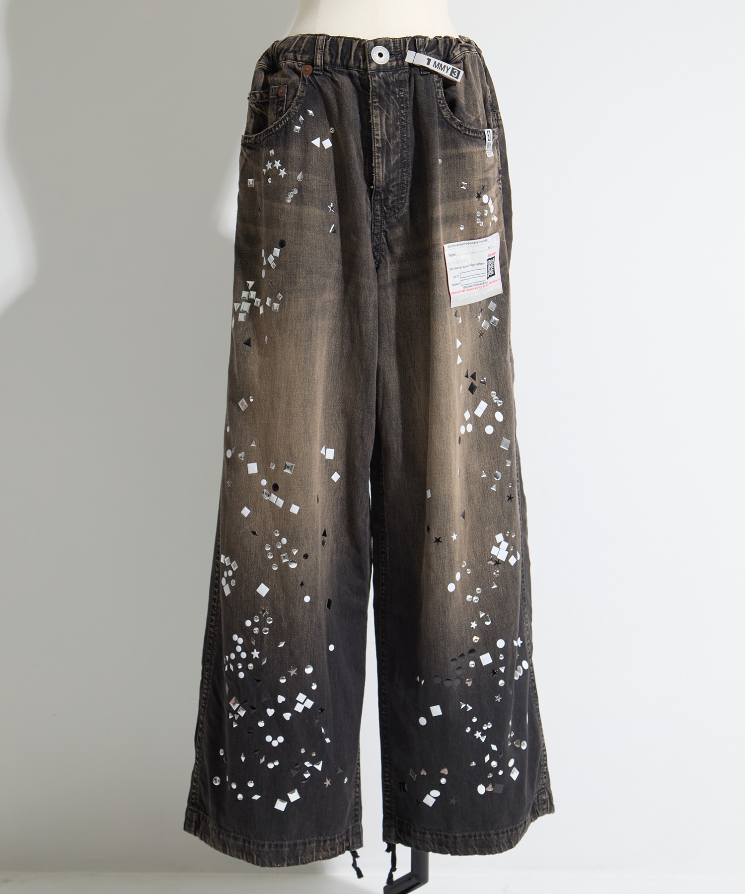 EMBELLISED JEANS