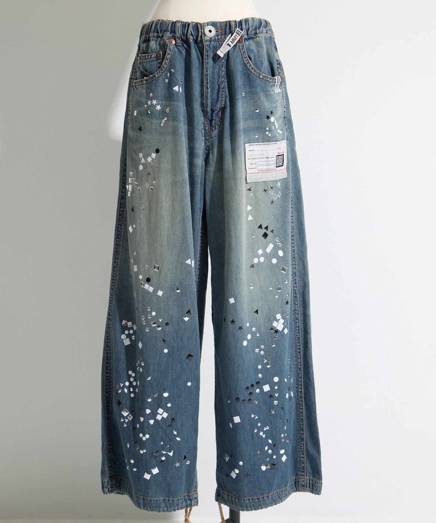 EMBELLISED JEANS