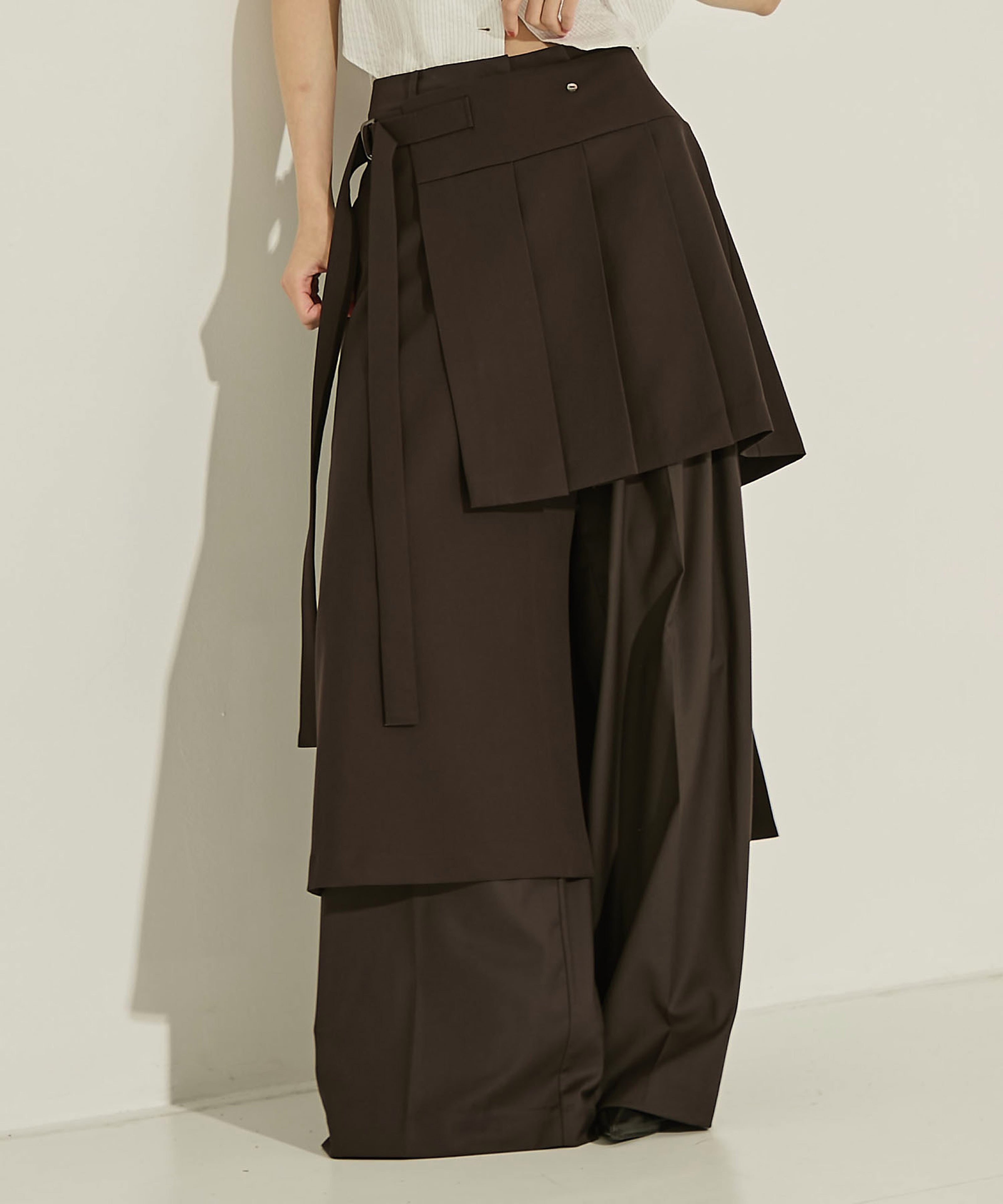 Asymmetry Pleats SKT