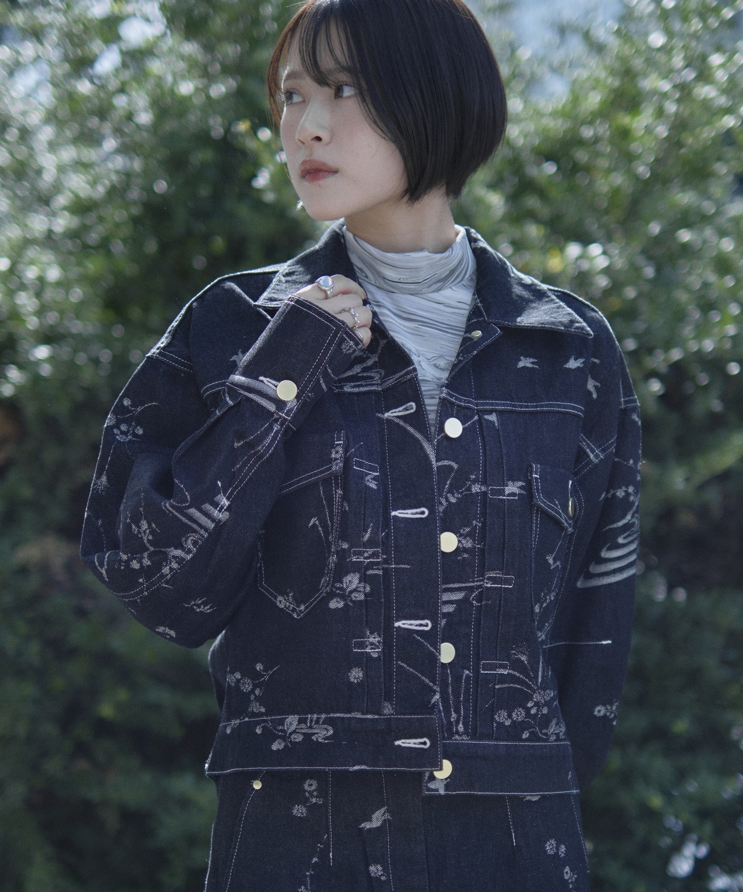 Nature Pattern Jacquard Short Denim Jacket