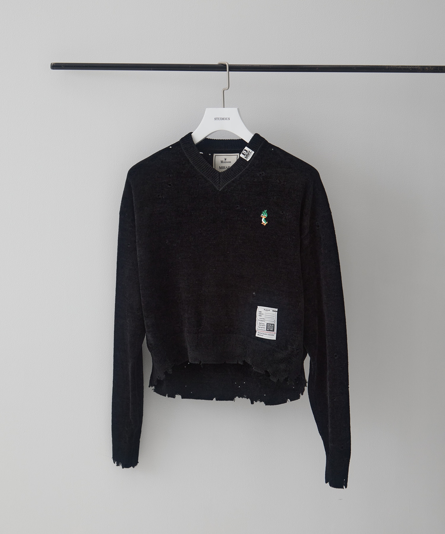 DISTRESSED KNIT PULLOVER