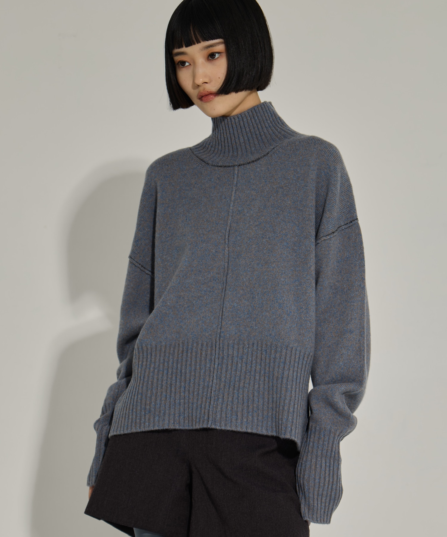 AKES-006（タートルネックニット）