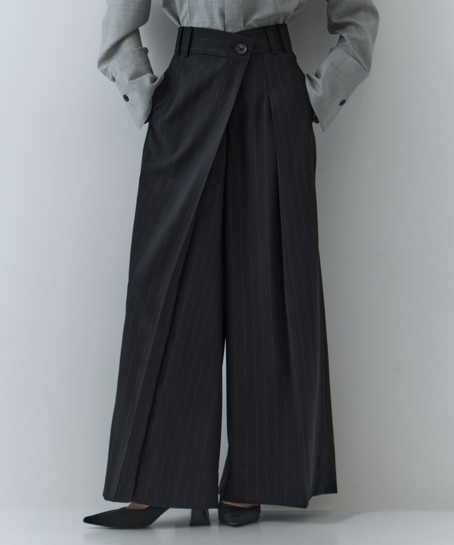 Asymmetric Tucked Flare Trousers