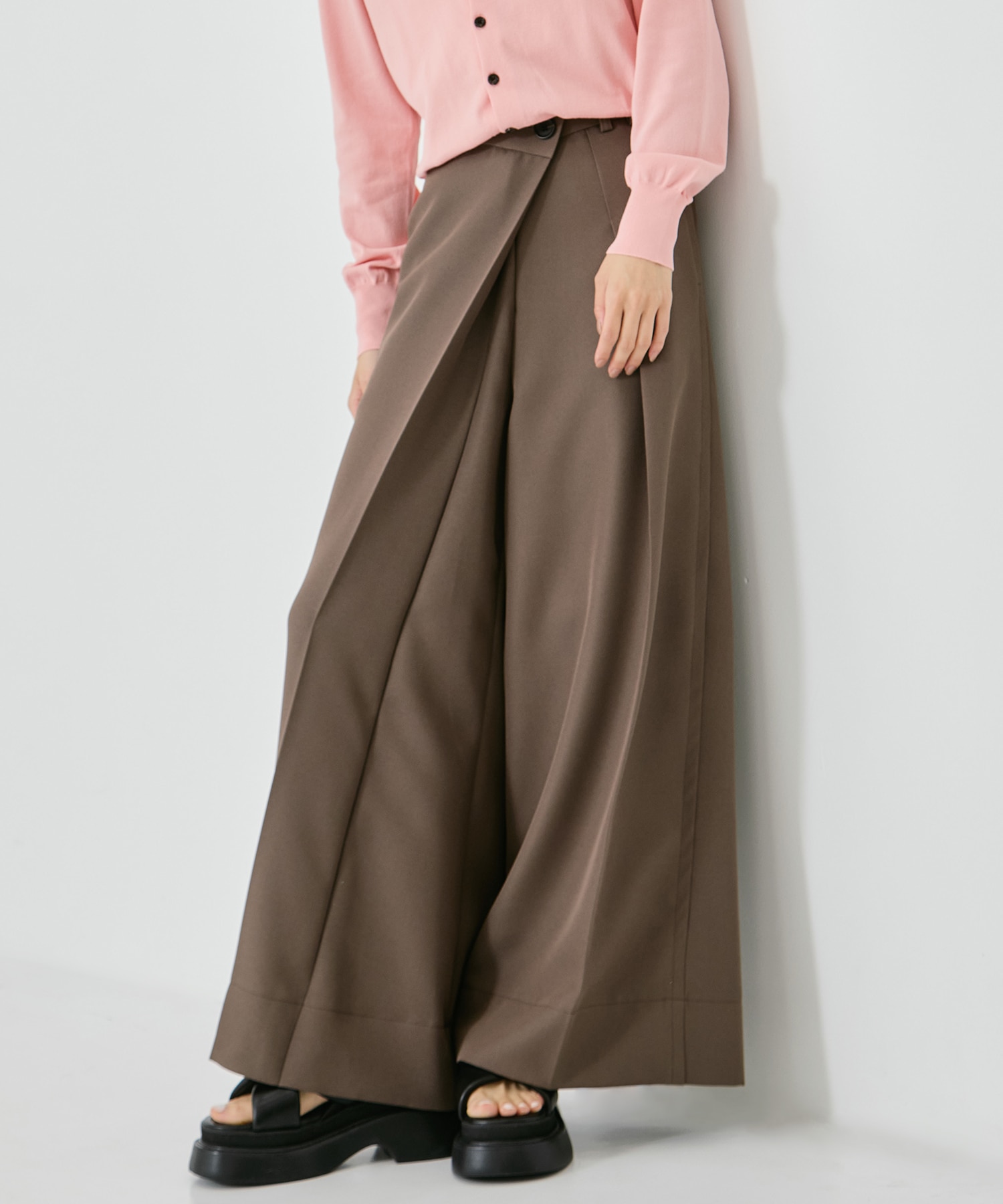 Asymmetric Tucked Flare Trousers