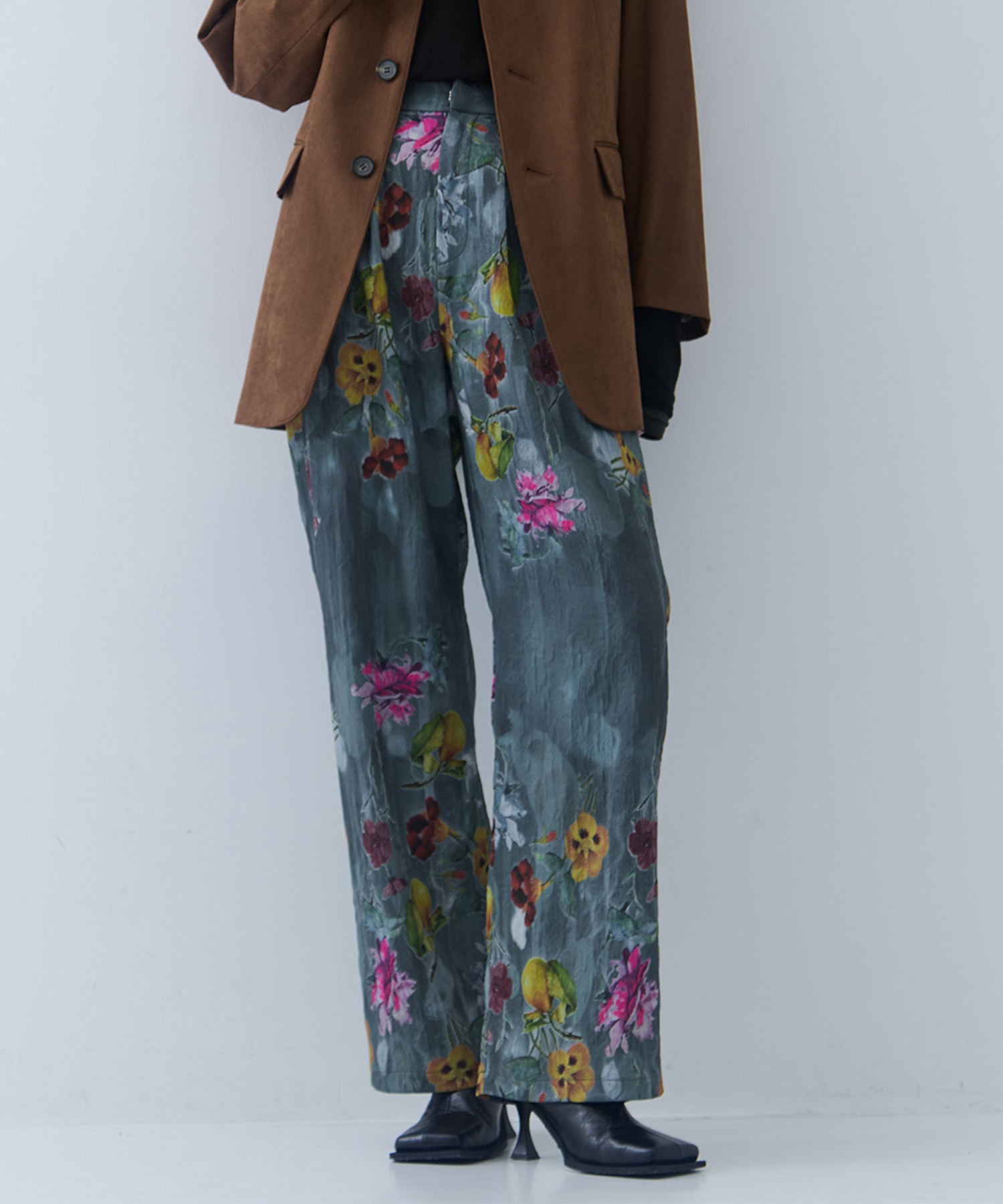 UND GRACE JACQUARD PRINT PANTS