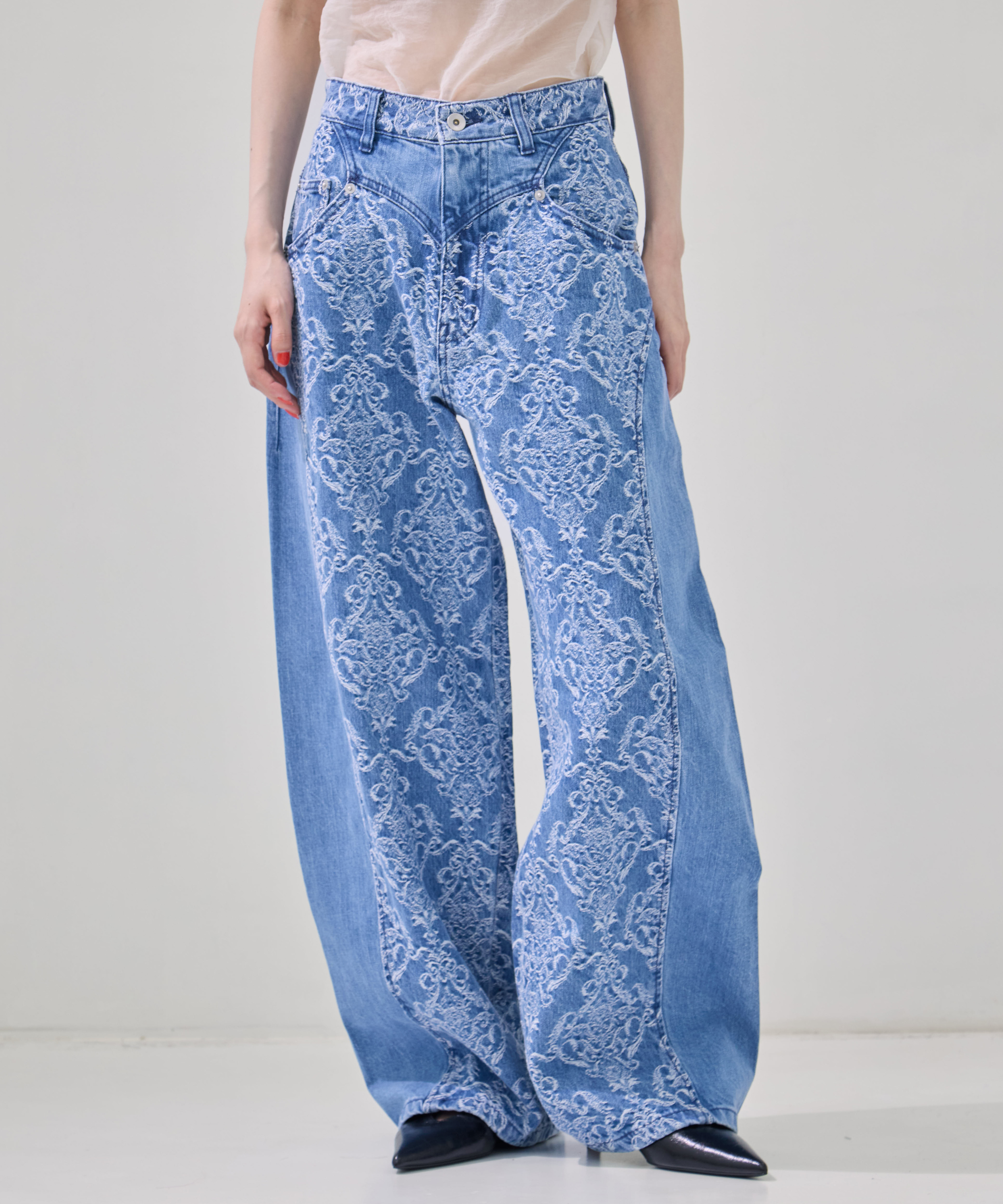 DAMASK-PRINT DENIM CURVE-FIT HIGH-RISE JEANS