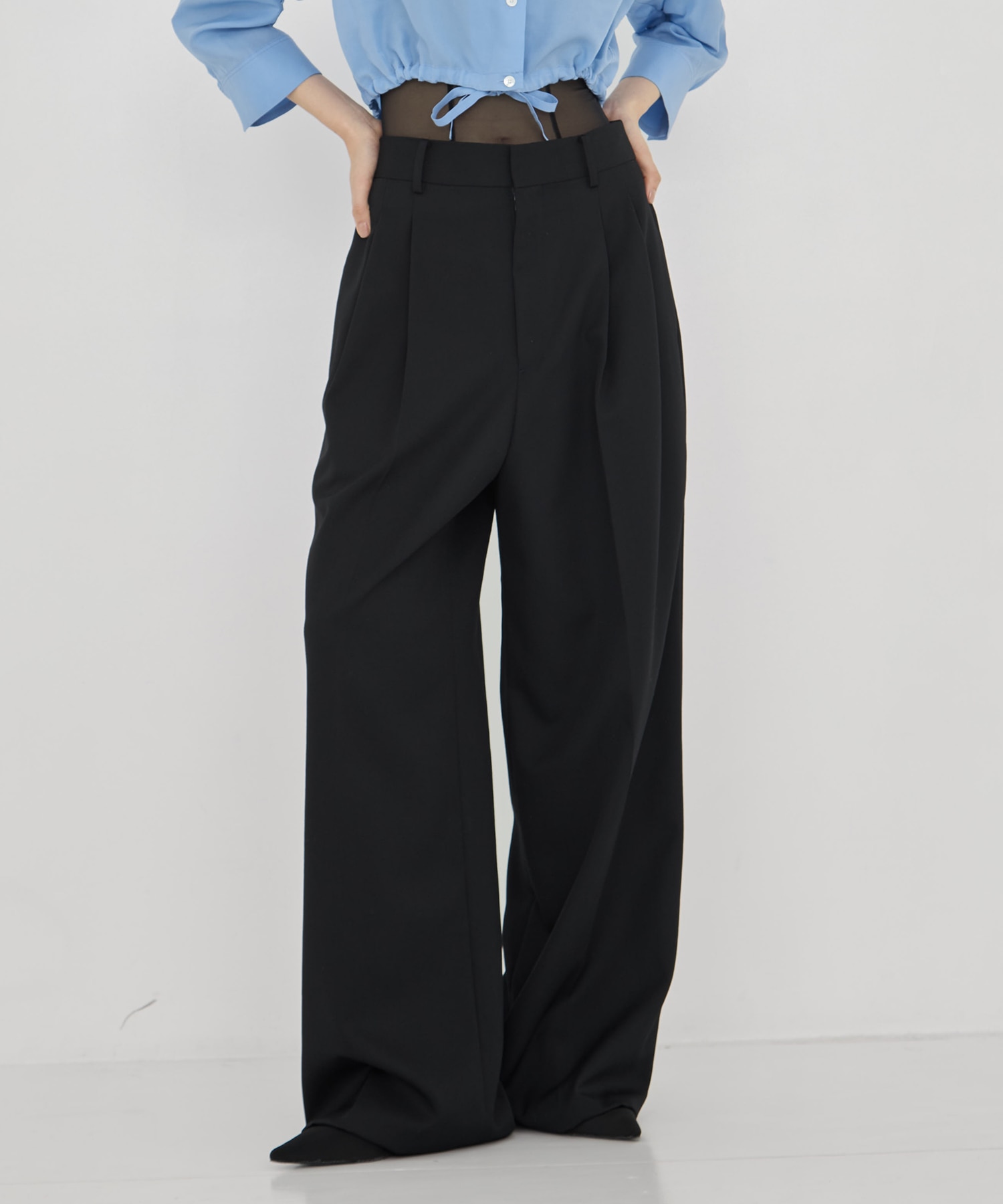 BLACK FORMAL TWO TUCK WIDE PANTS