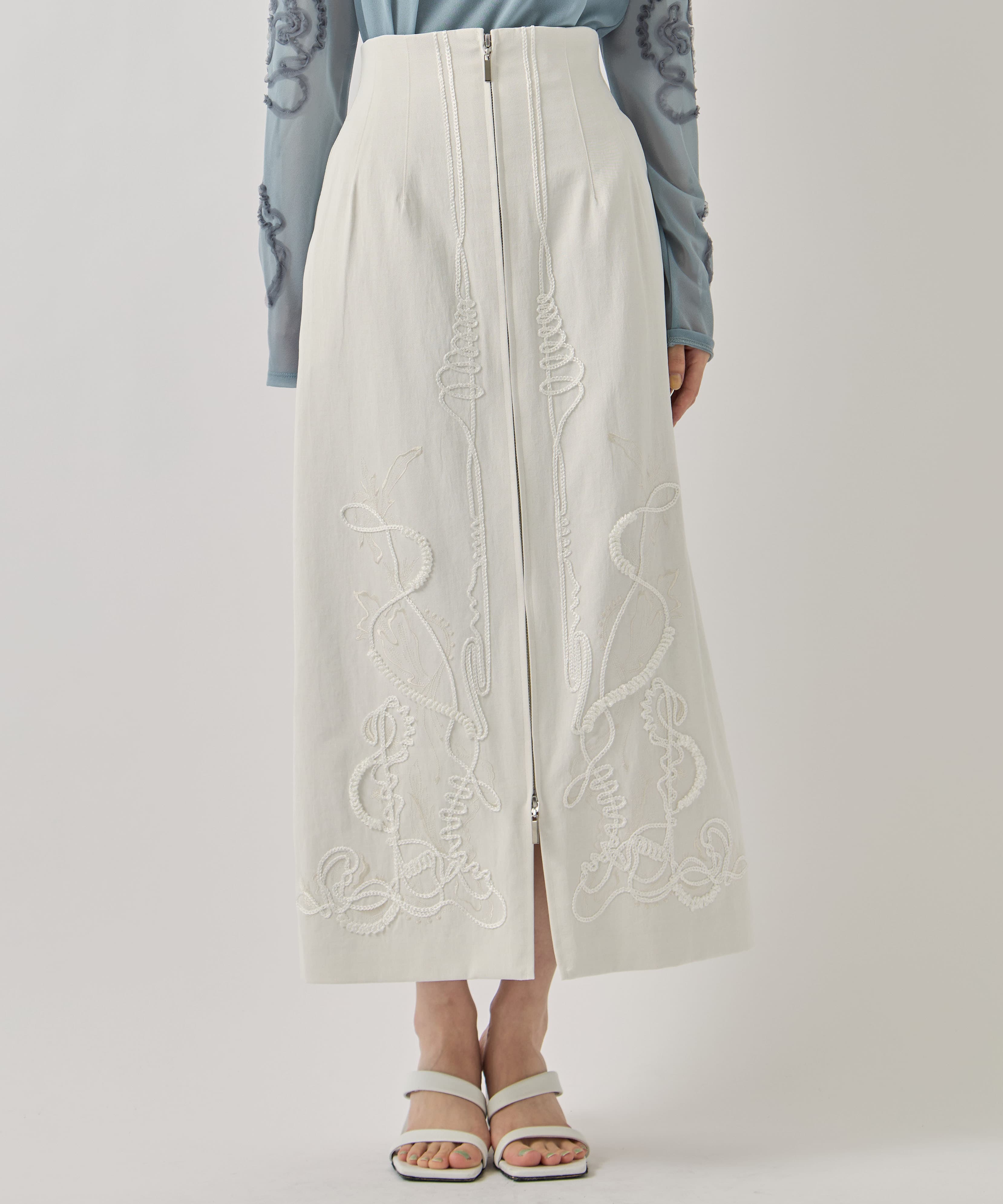 別注Cucurbita embroidered skirt