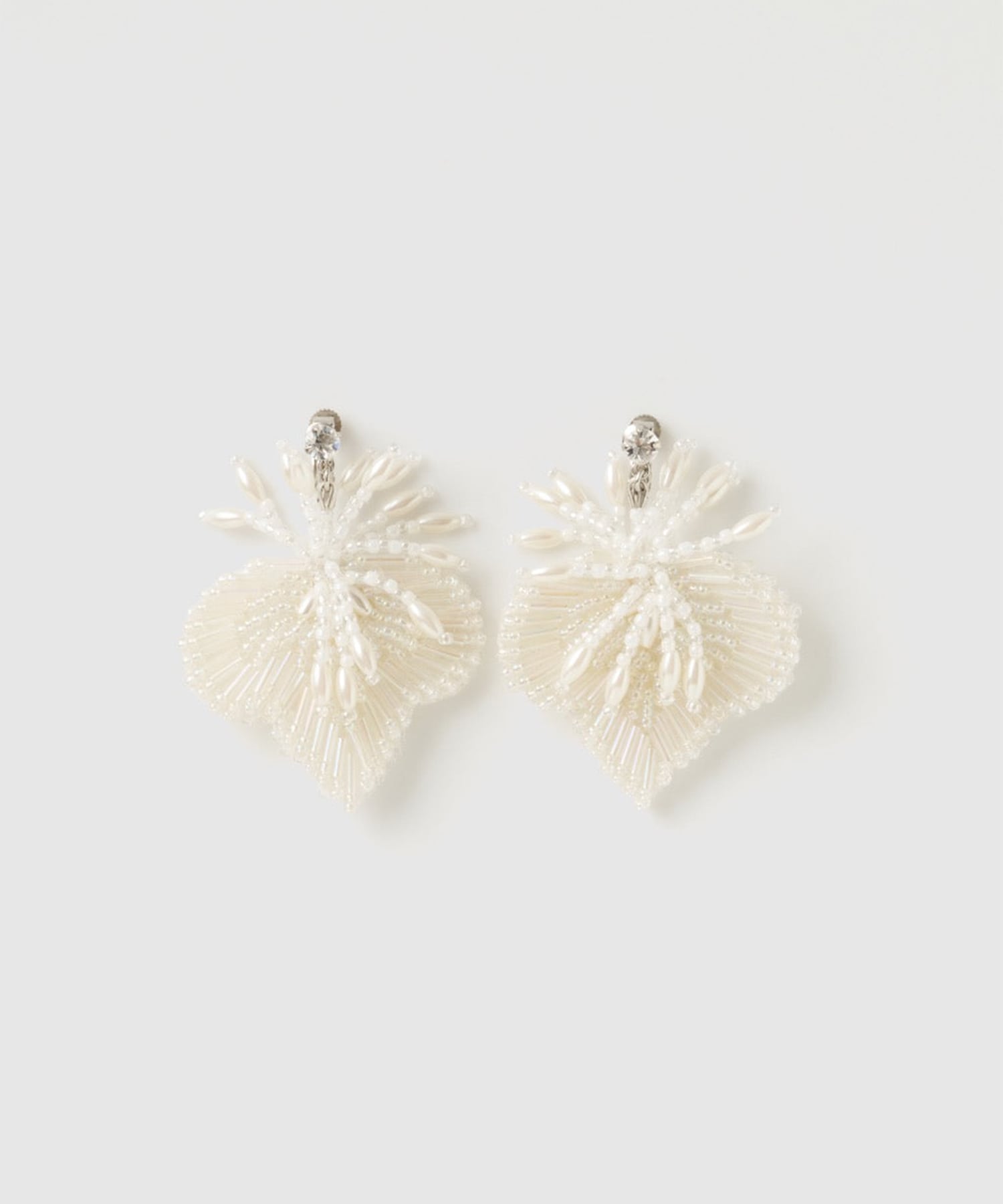 white clover beads earrings