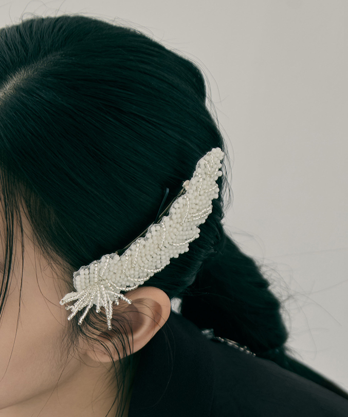 feather beads barrette (left)