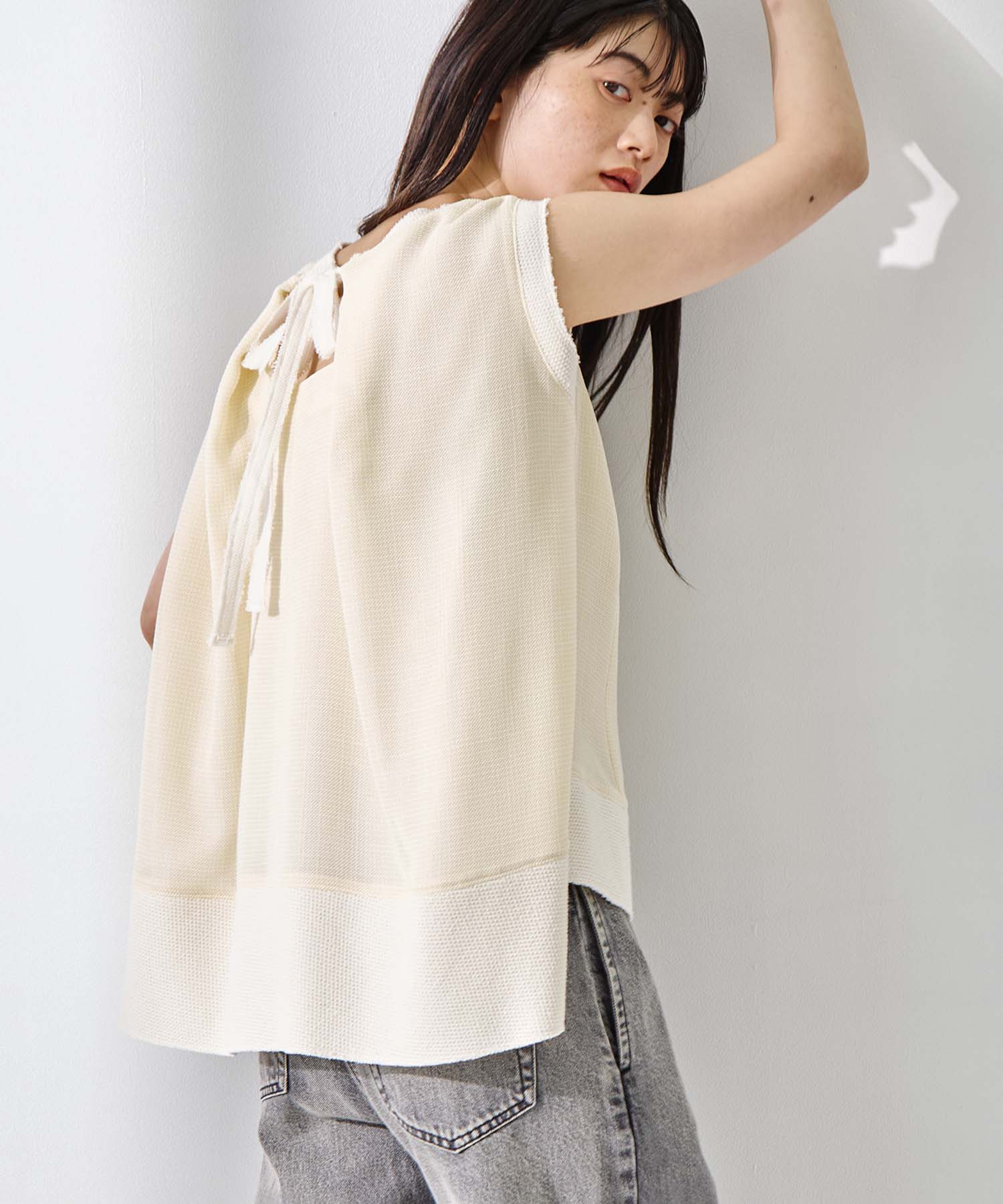 Sleeveless Washable Mesh Blouse