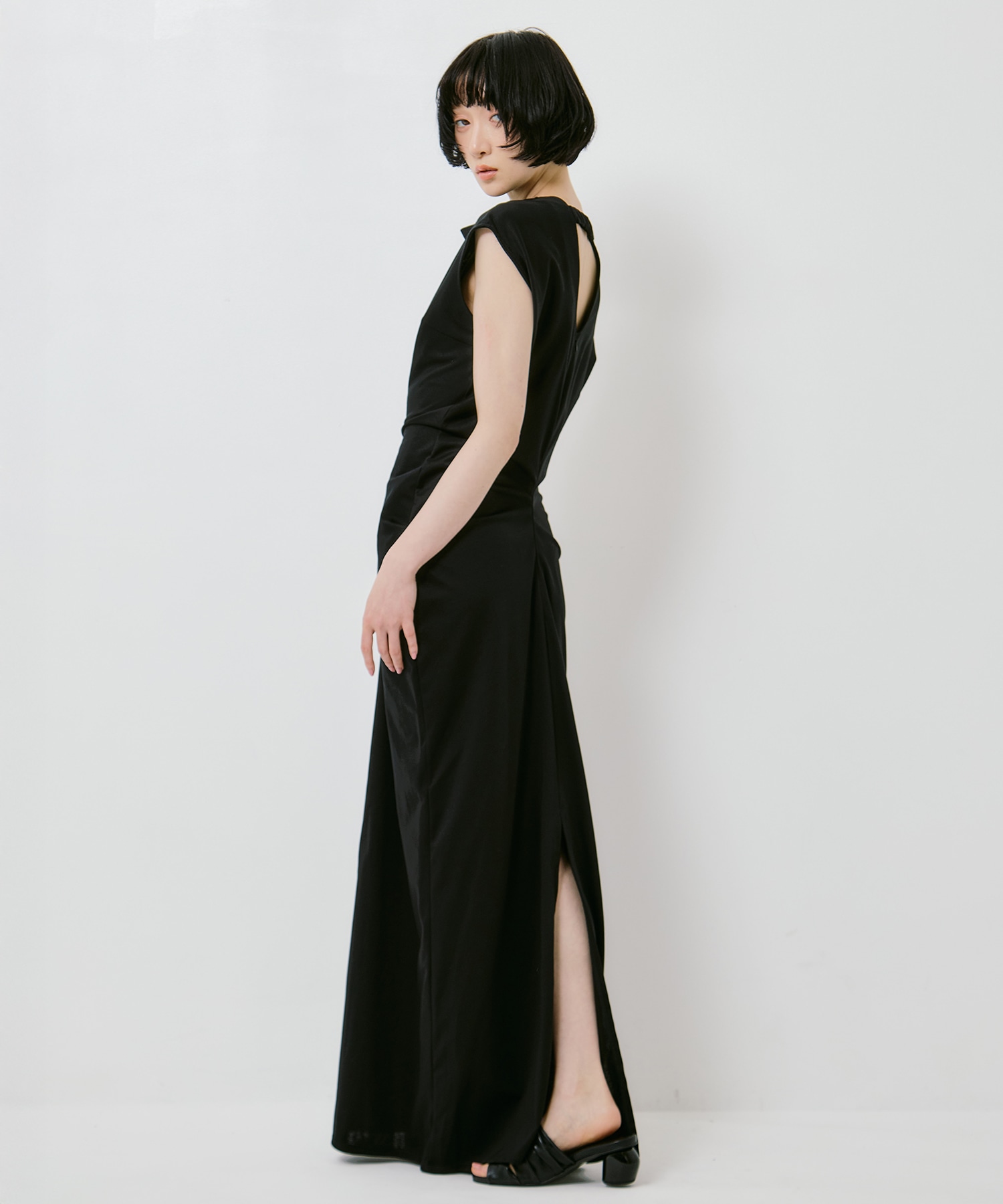 WHIFFLING DRESS