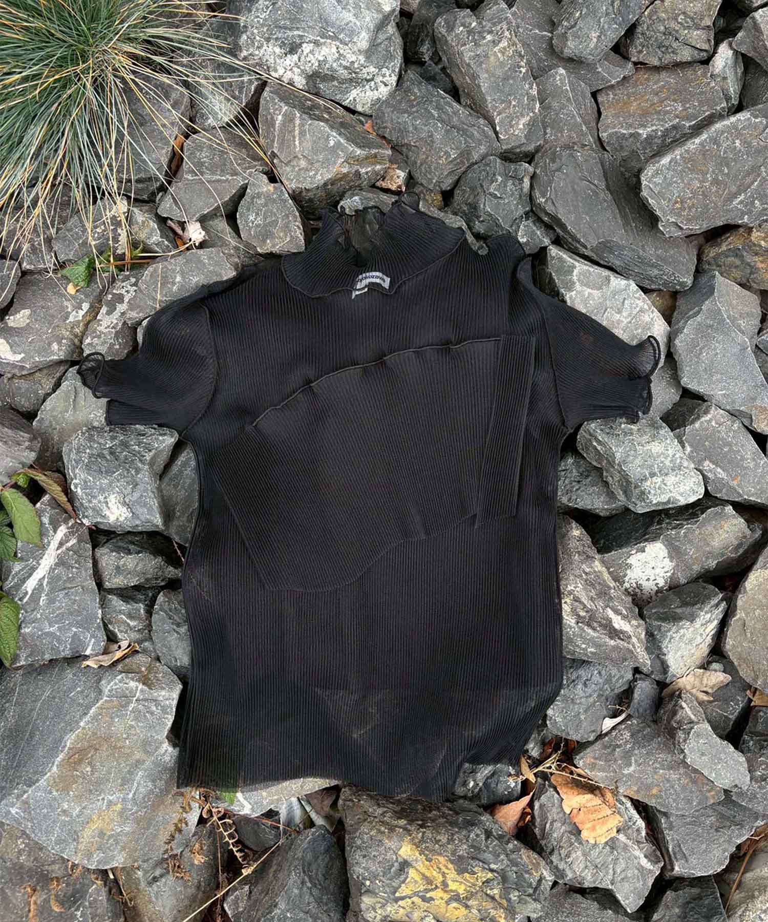 GHOST TODO TOP SHORTSLEEVE HIGHNECK +INNER