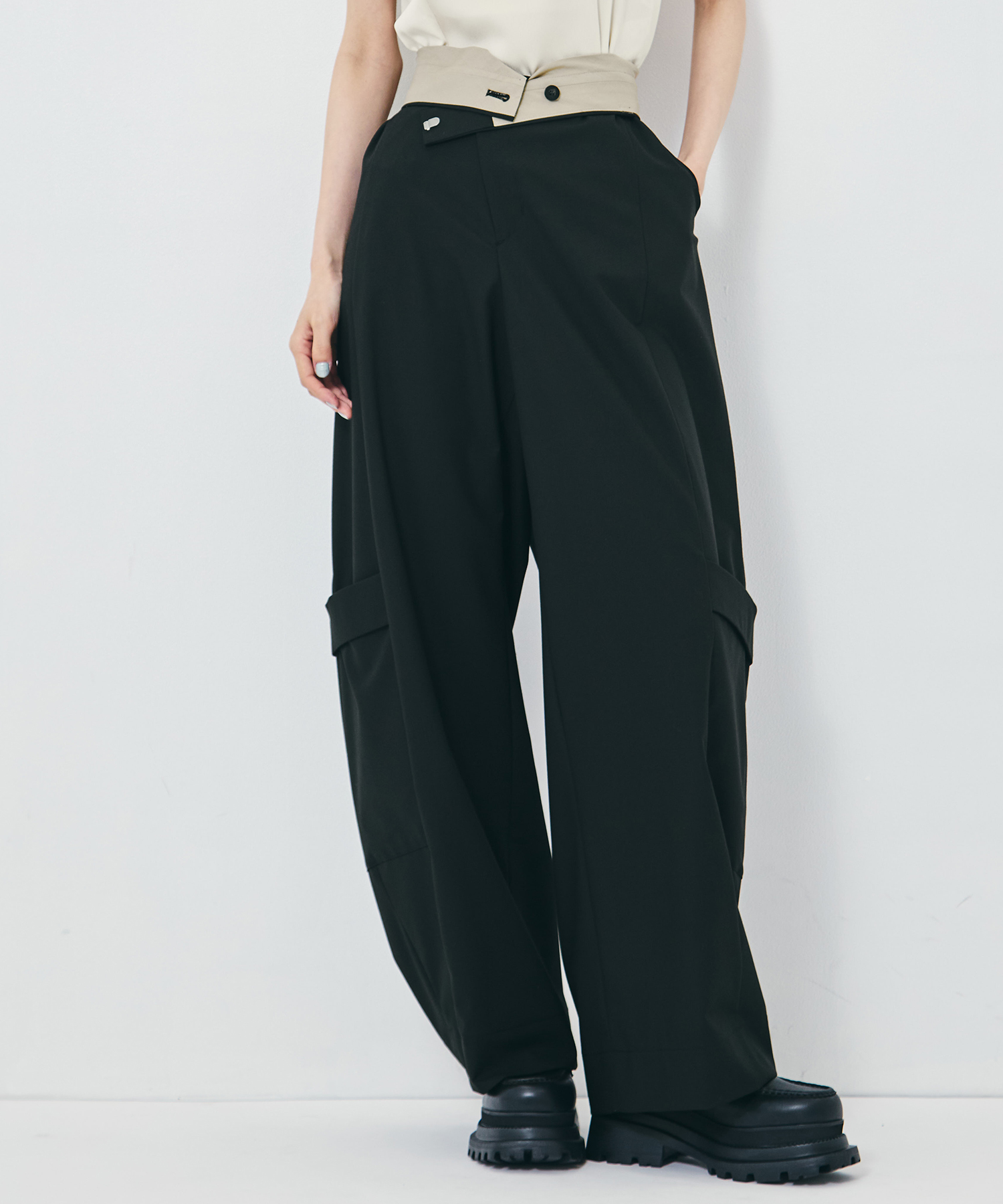 Soft Barrel Leg Flap Cargo Trousers