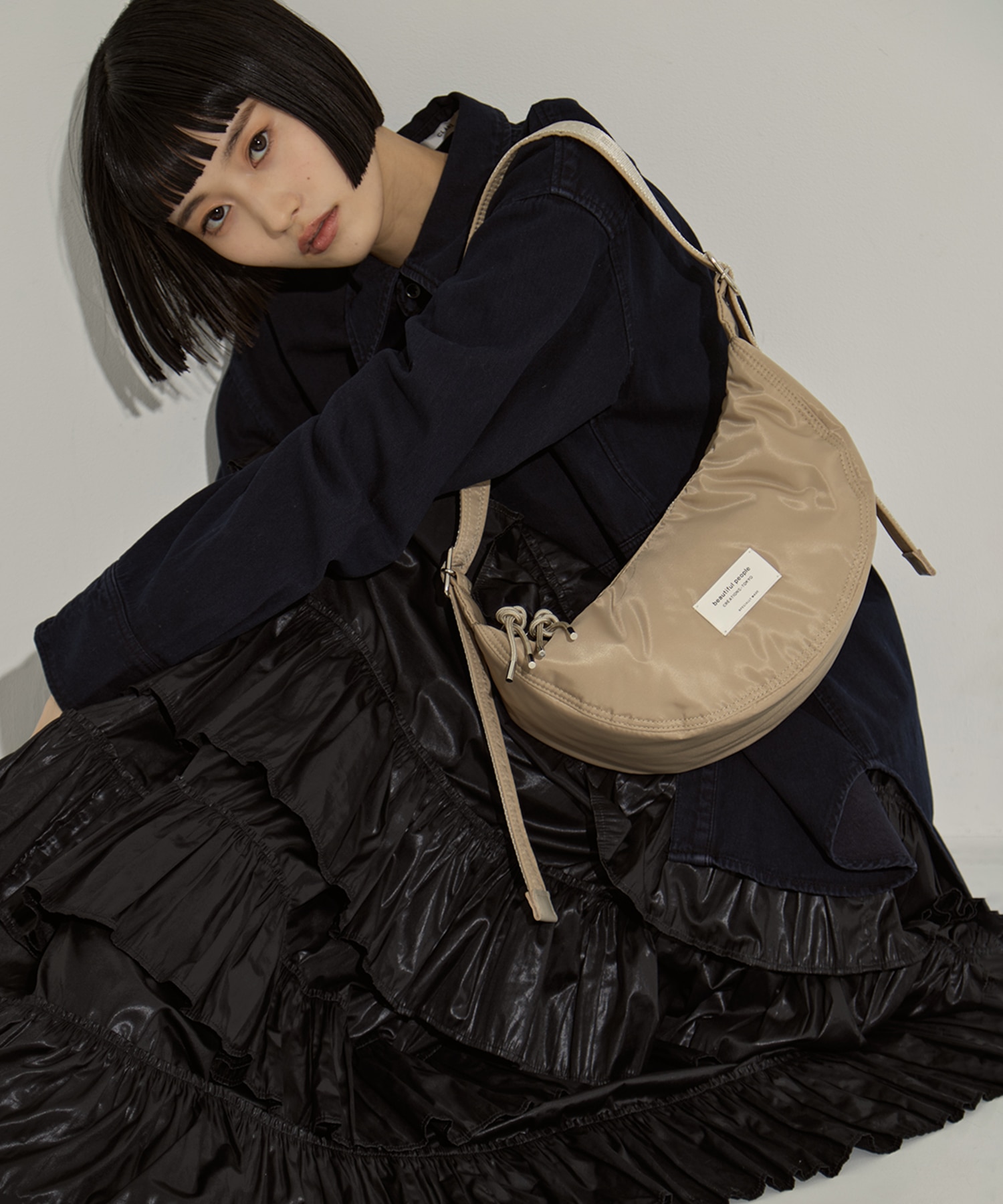 別注nylon moon shoulder bag