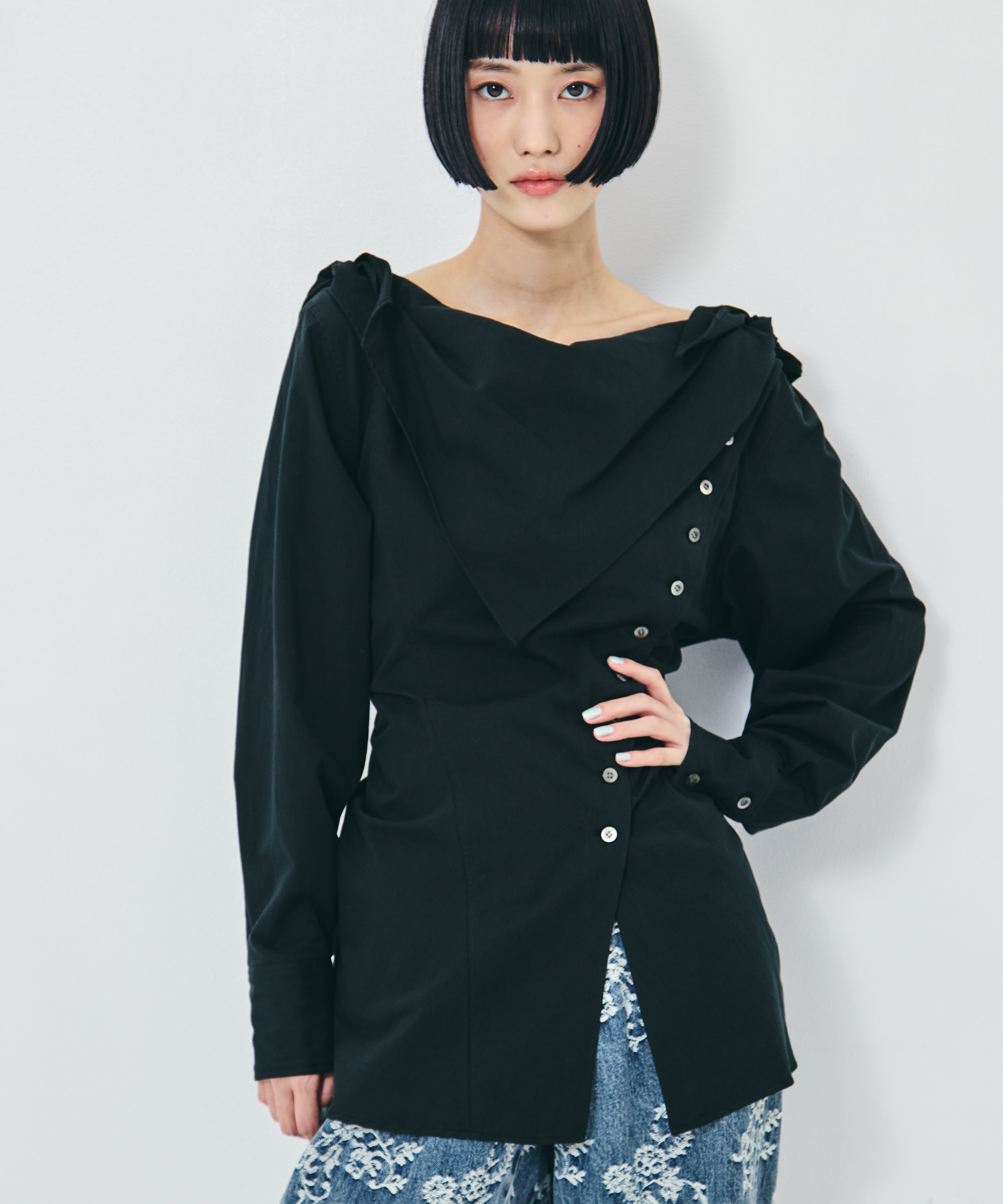 COTTON STRIPE SCARF COLLAR BLOUSE