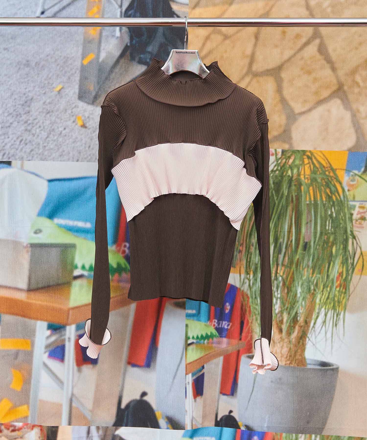BUSTIER HIGH NECK TOP