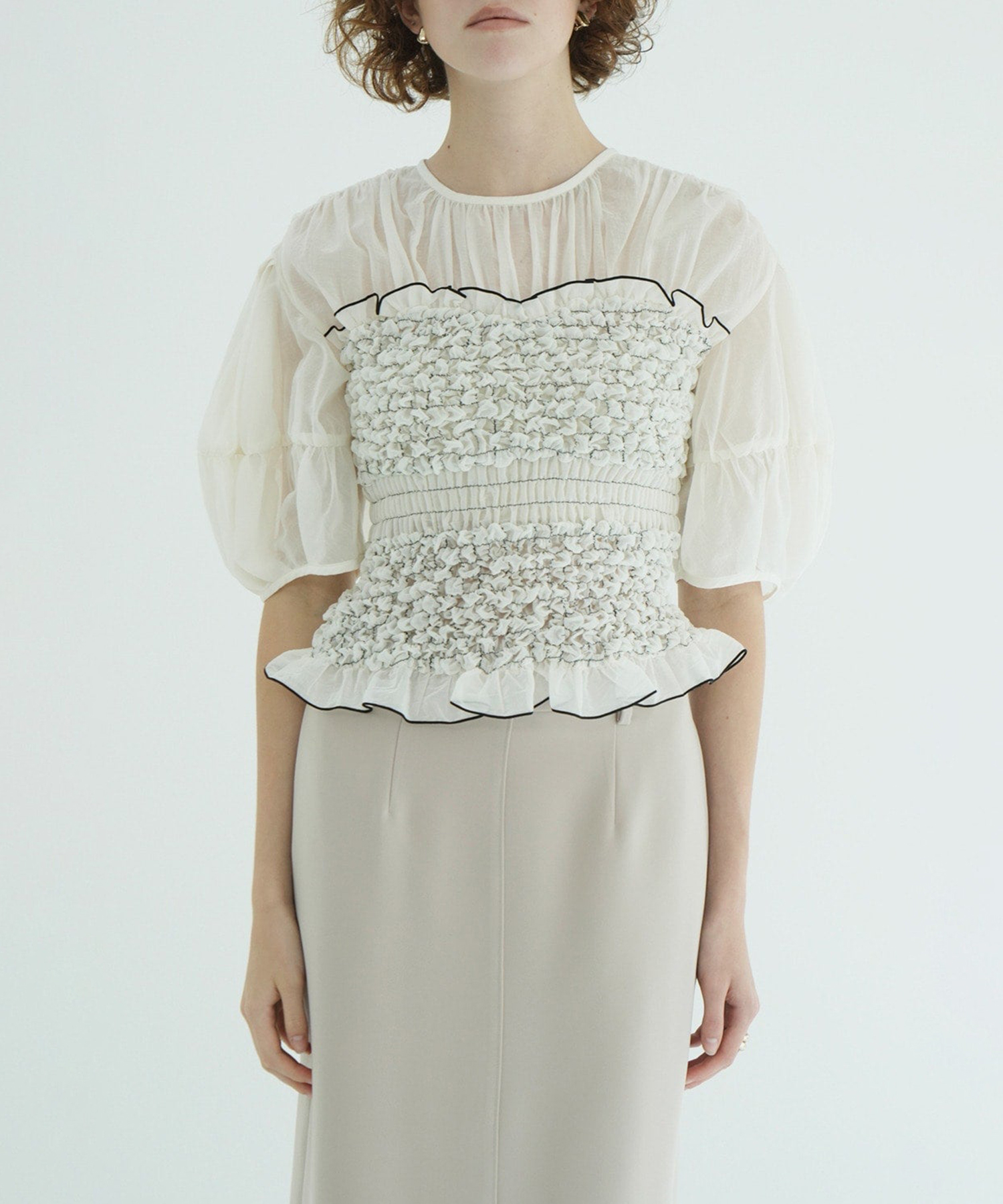 COLOR STITCHED SHIRRING TOPS