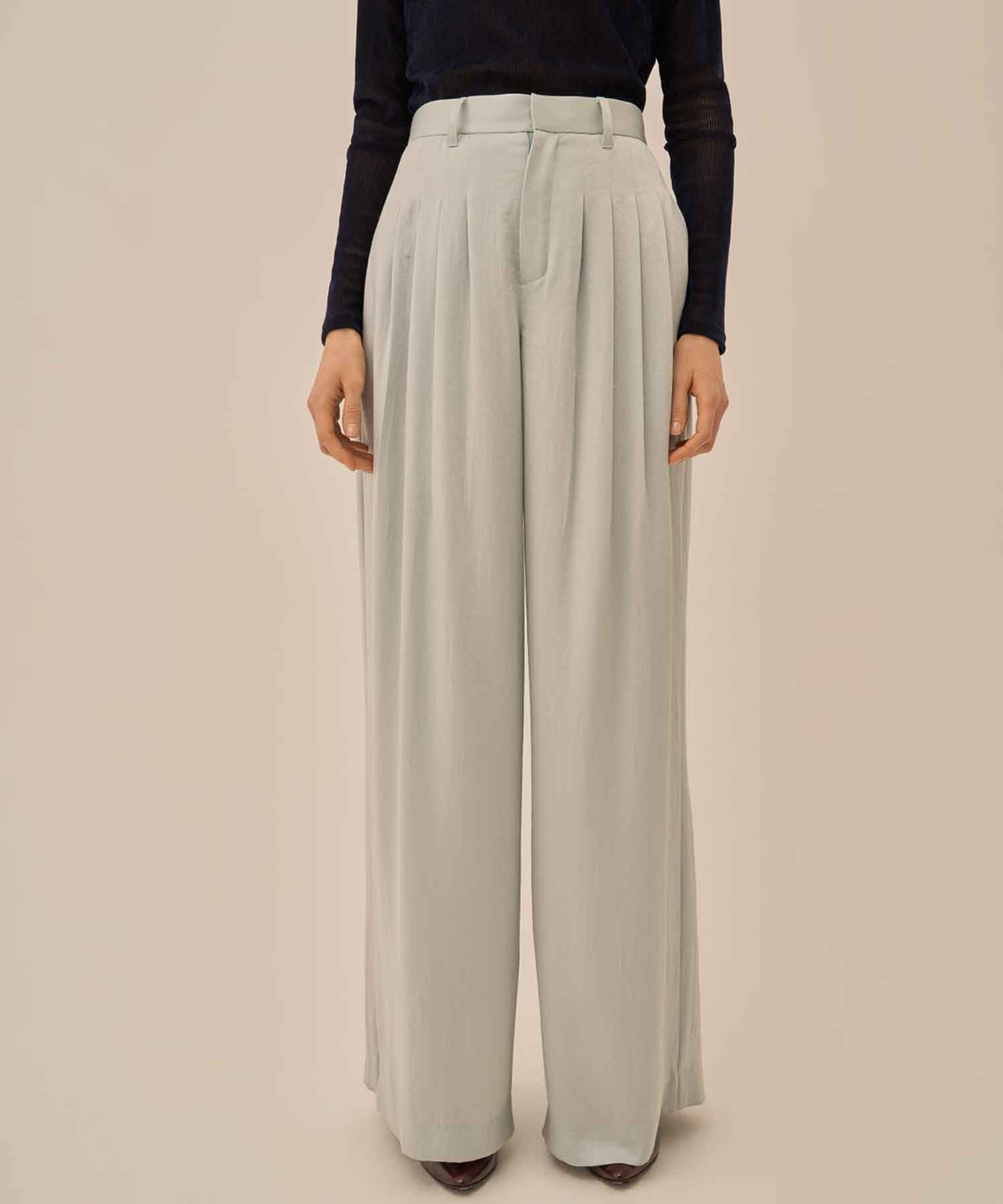 Karina tuck pants