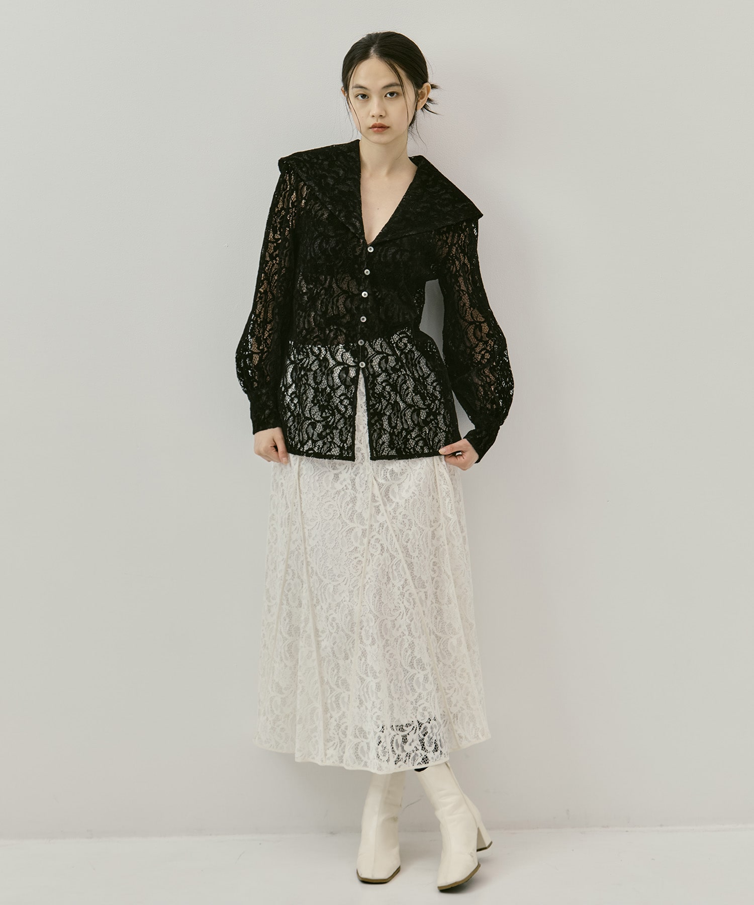 FLOCKED LACE FLARED SKIRT