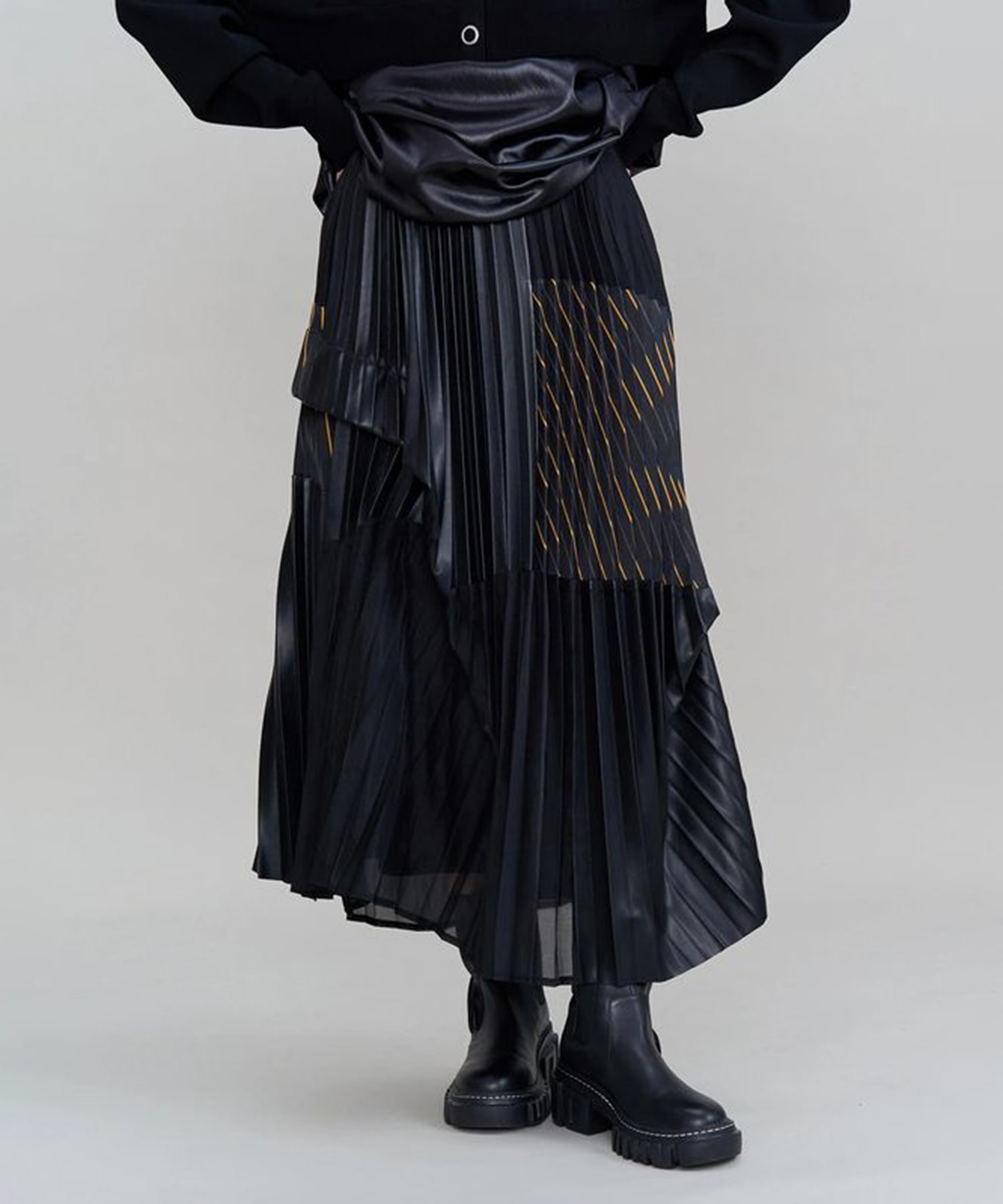 PATCHWORK PLEATS SK