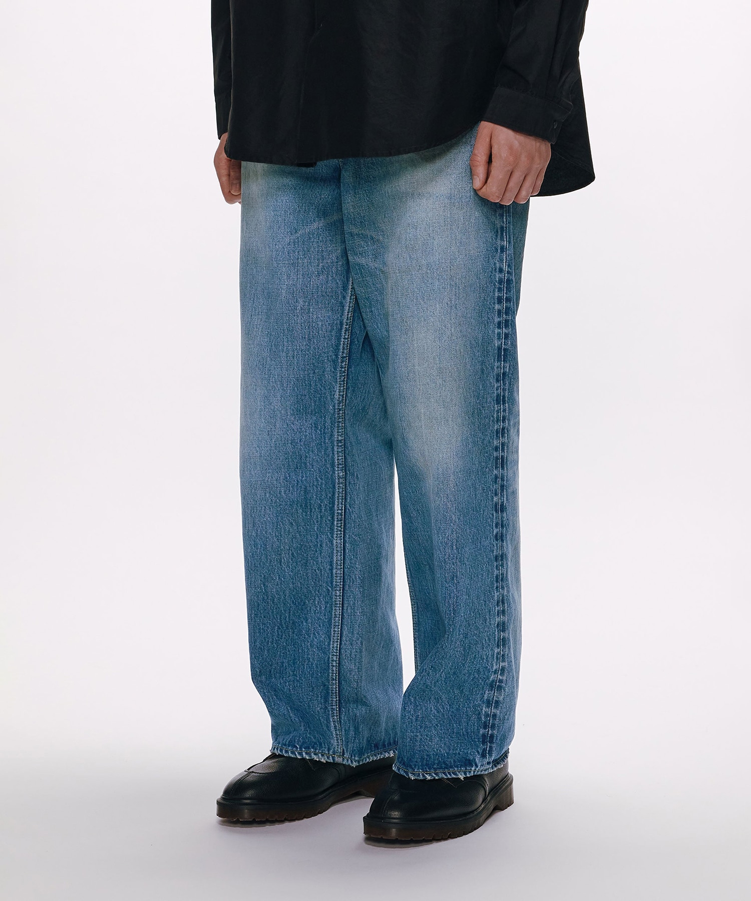 WIDE LEG JEANS