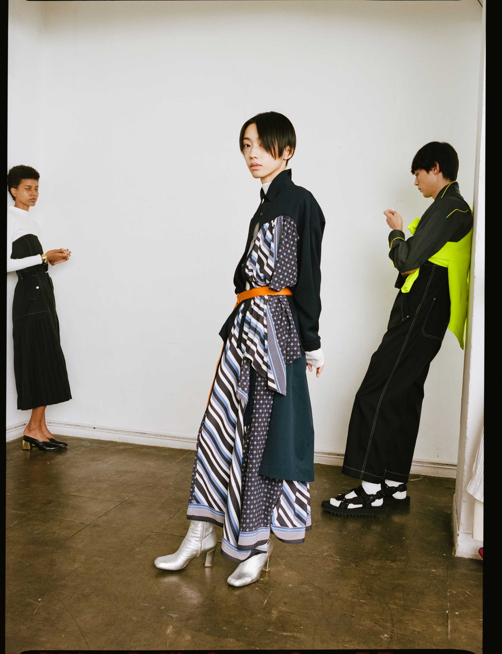 ステュデュオス　ネイビーSサイズ　新品未使用 別注〉PANTS