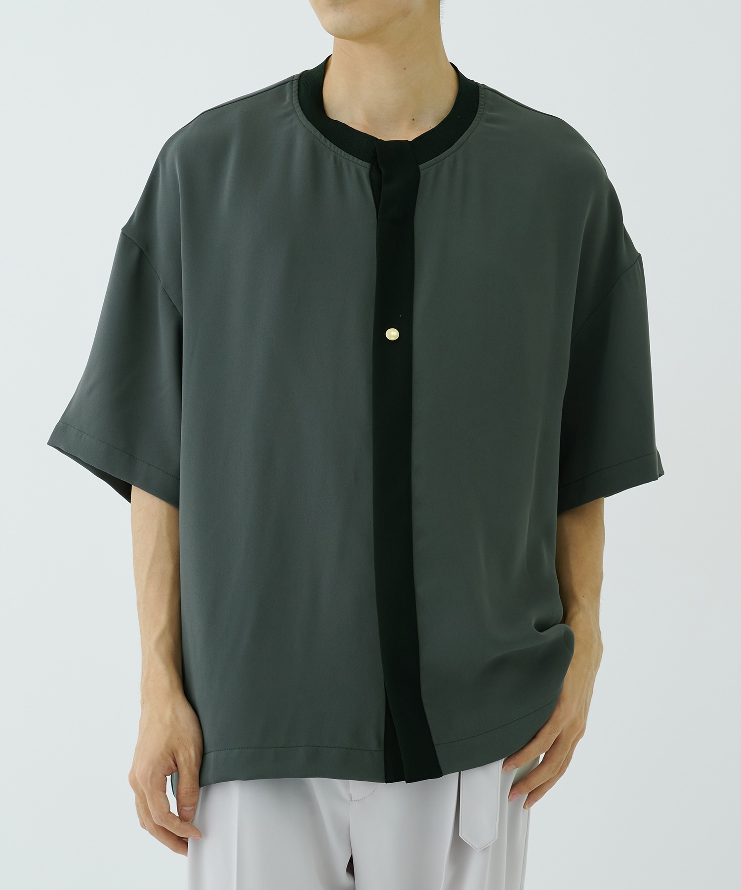 Double Cloth Front Fly Like Short Sleeve Shirt